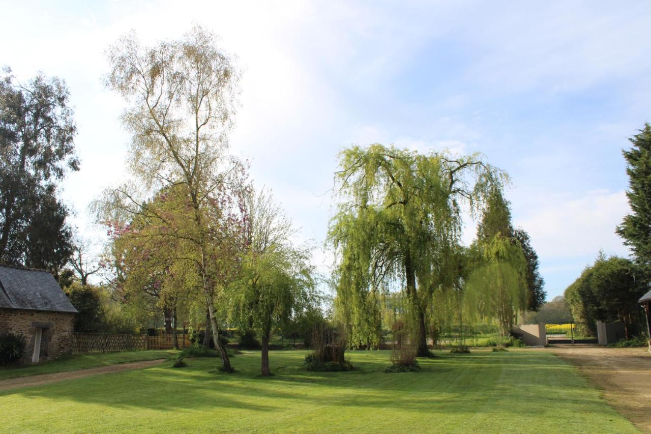 Le Manoir Des Haies Spa Les Champs-Geraux Exterior foto